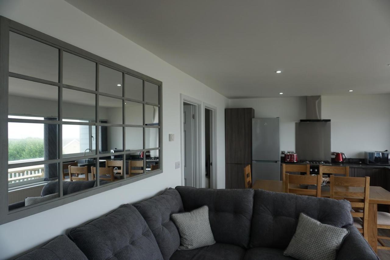 Deluxe Lundy View Villa With Sea Views Westward Ho!  Exterior photo